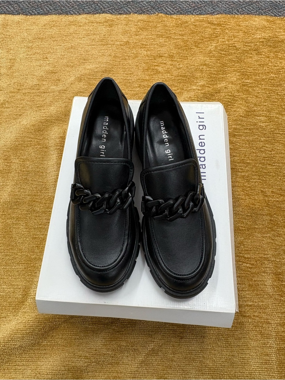 Madden Girl Black 2 1/2” Chunky heel size 7.5  Chain Loafers